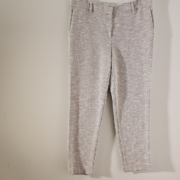 Ann Taylor Black and White Textured Pants. Size 10T. Straight Leg. 4 Pockets. - Picture 1 of 9